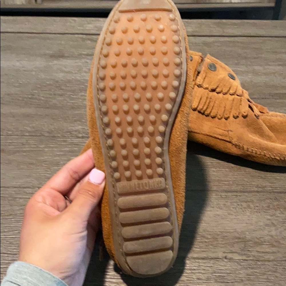shoes - Picture 2 of 2